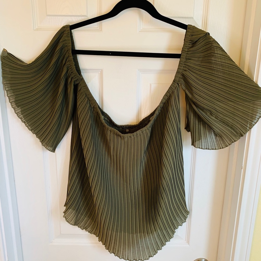 Halter top